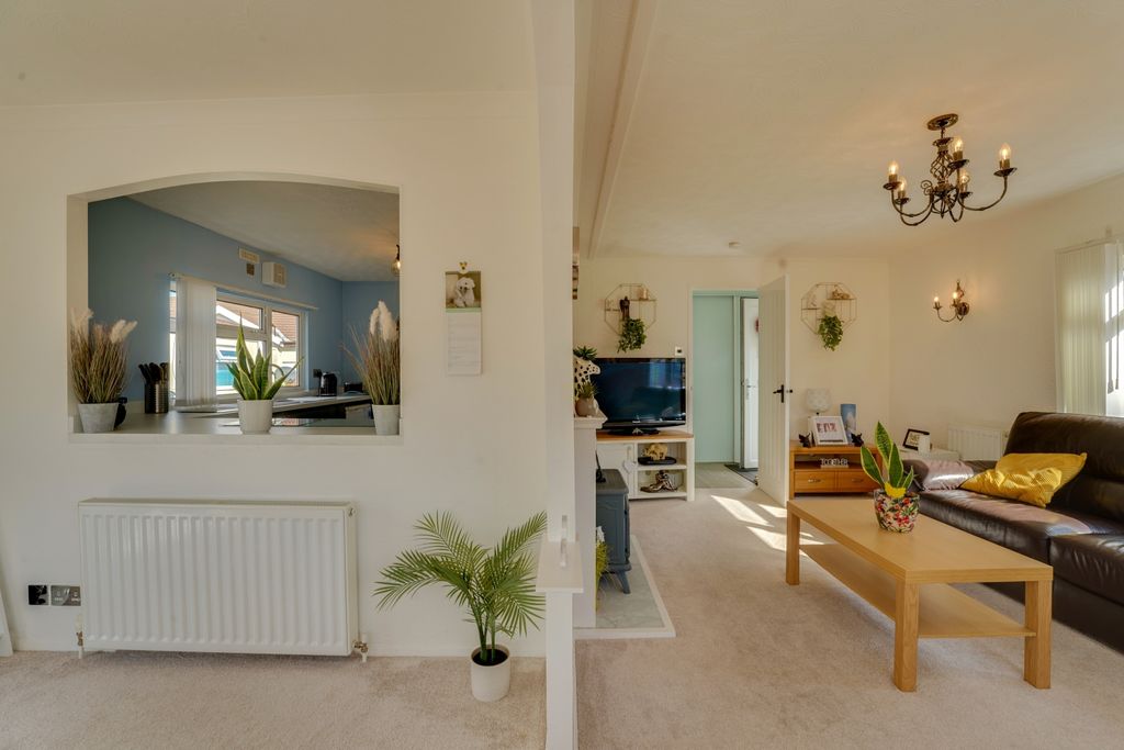 Property photo 2 of 10 Dsc05559-Dsc05563