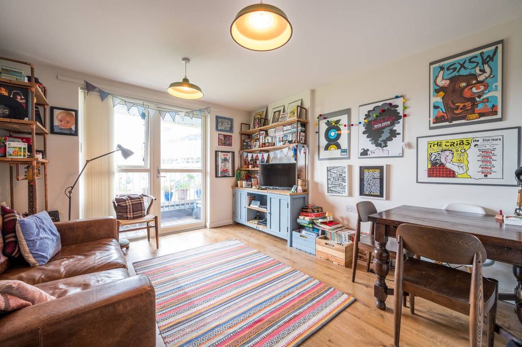Property photo 2 of 9