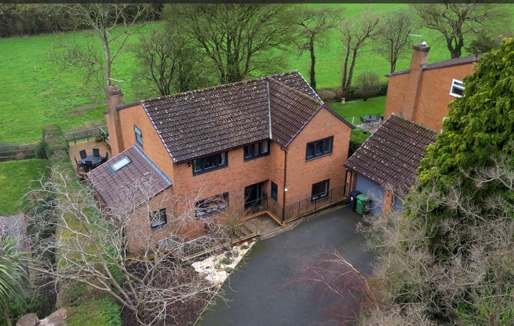 Property photo 1 of 24