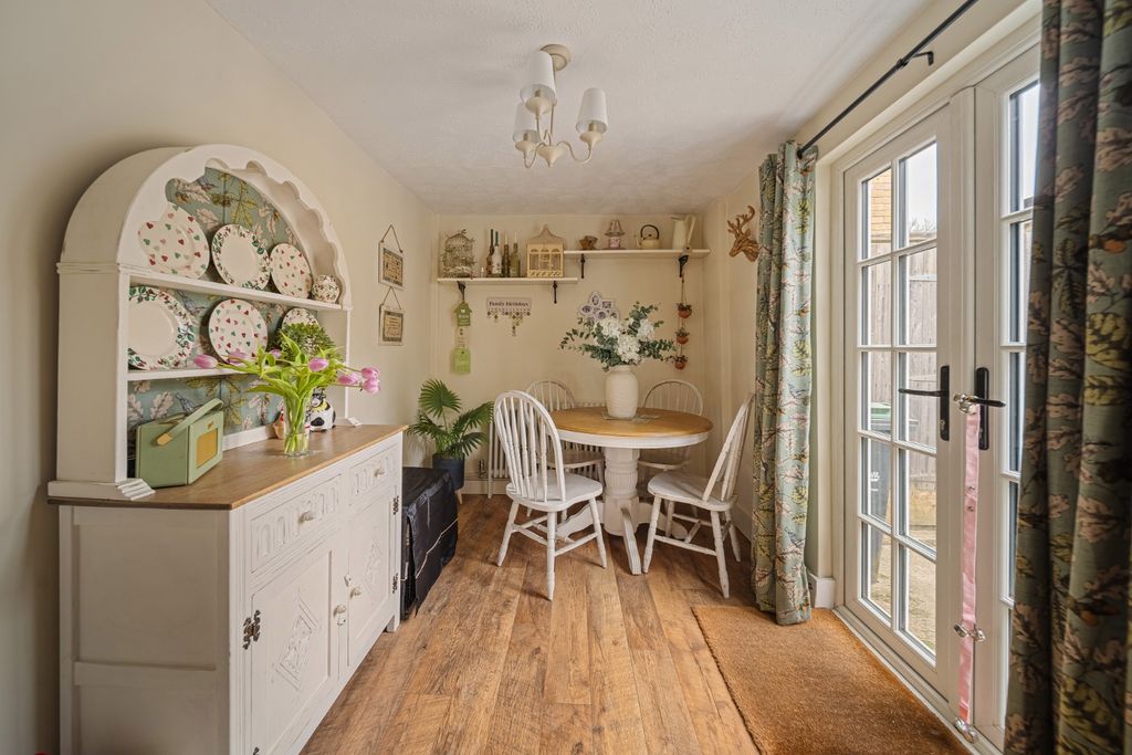 Property photo 3 of 21 4822723