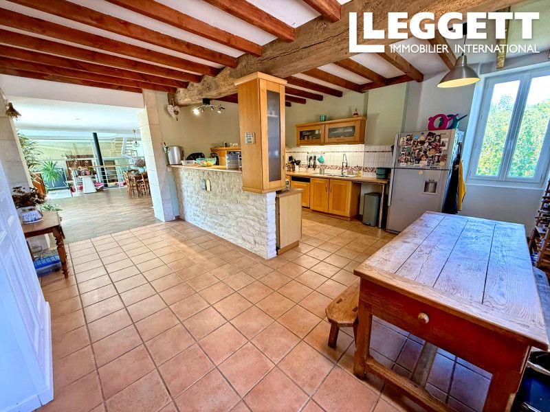 Property photo 2 of 10