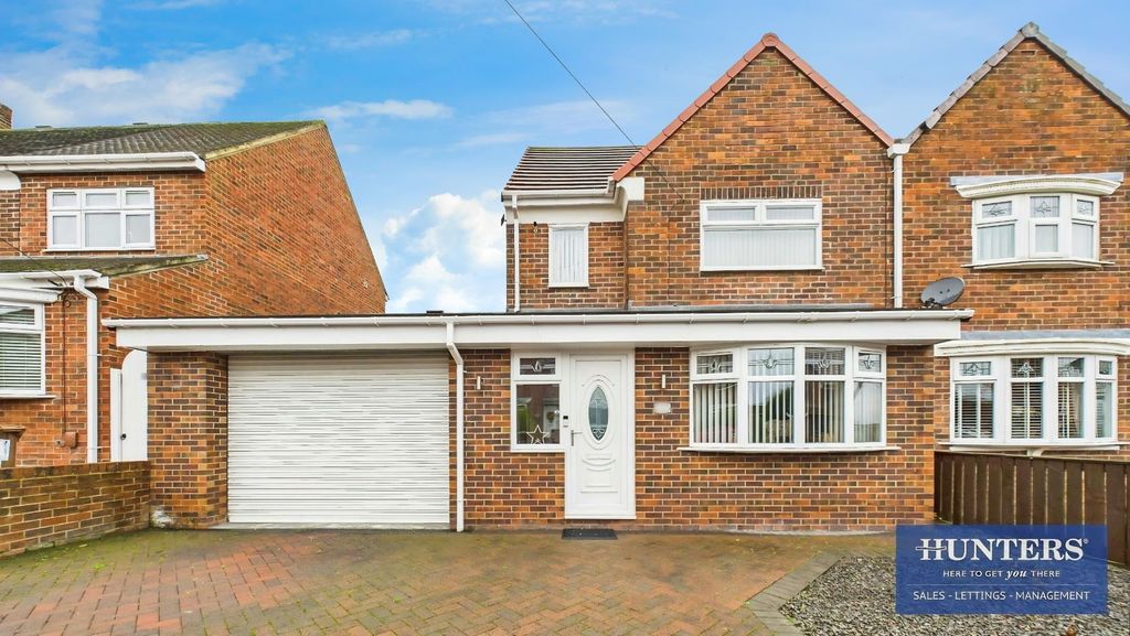 Property photo 1 of 16 External