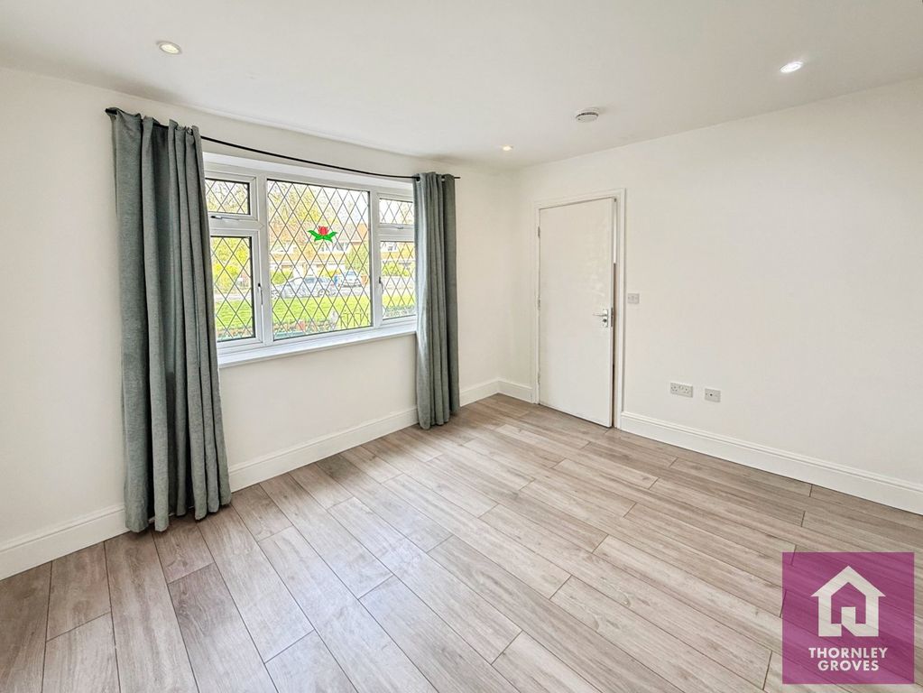 Property photo 1 of 14 Picture No. 11