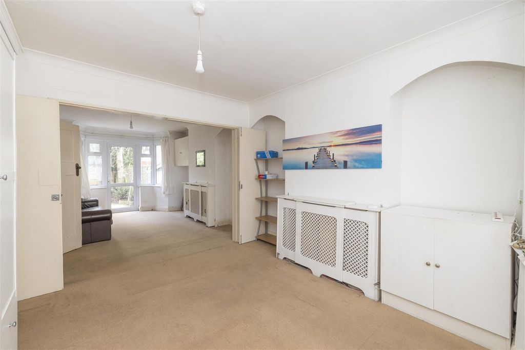 Property photo 3 of 22 Coopers Estate Agents