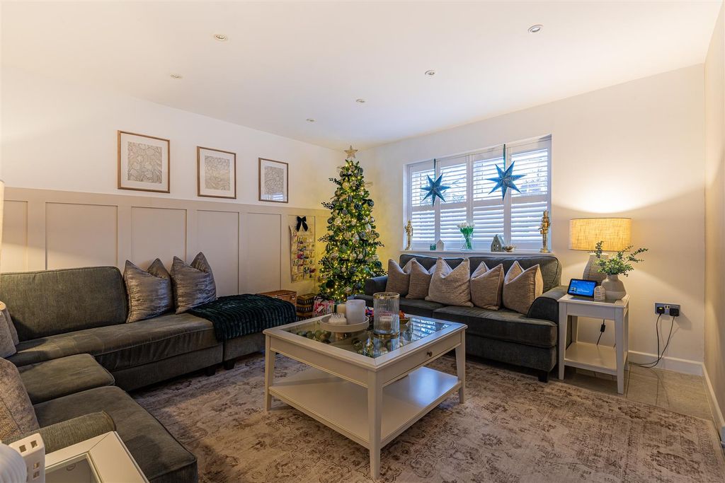 Property photo 2 of 20 Washbourne Cottage-10.Jpg