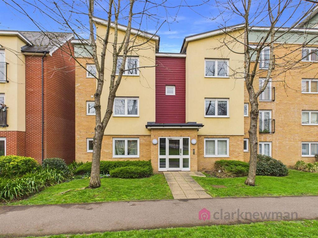 Property photo 1 of 10 Front