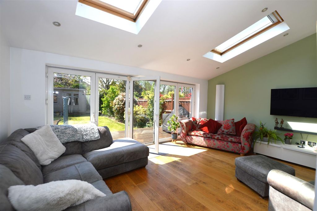 Property photo 2 of 17 45 Constance Road Living Room.Jpg