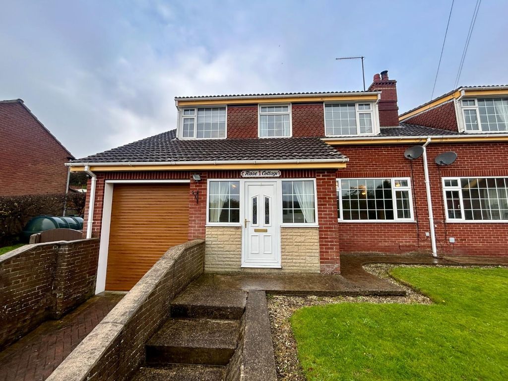 Property photo 1 of 25 Front Exterior