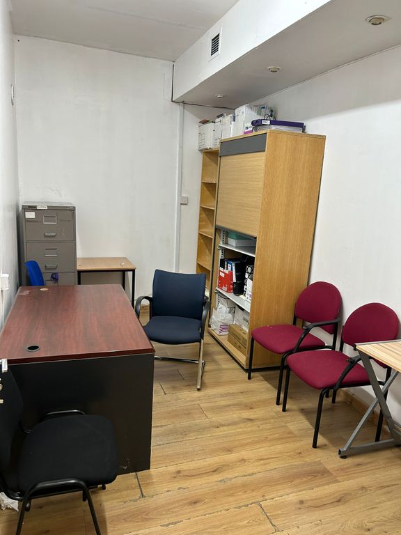 Property photo 1 of 3 Capho Z2-7
