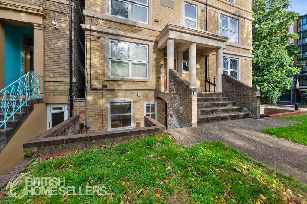 Property photo 2 of 15 2