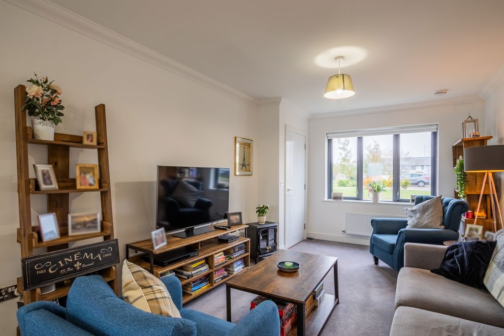 Property photo 3 of 17 Property Image 3