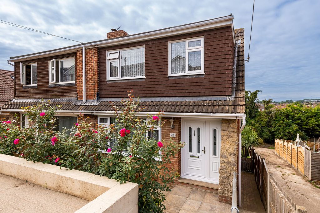 Property photo 1 of 21