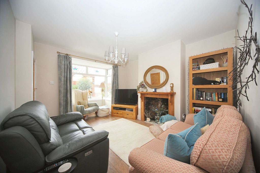 Property photo 3 of 21