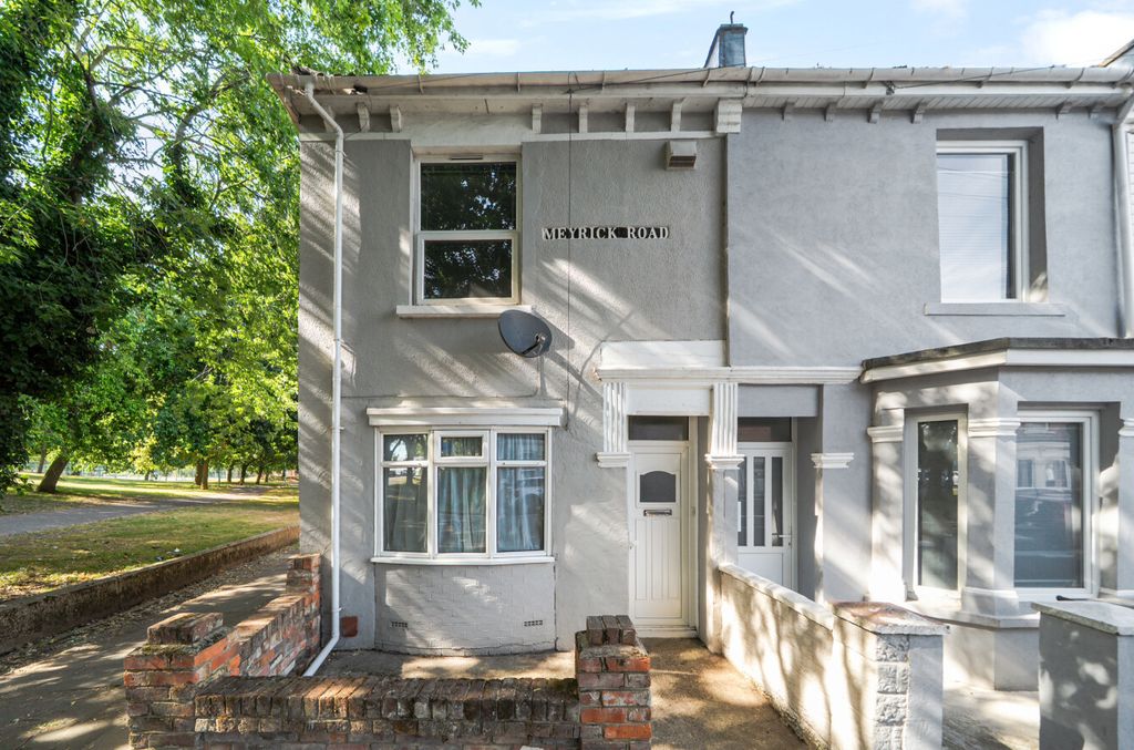 Property photo 1 of 14 1486611-22-6A4d34...