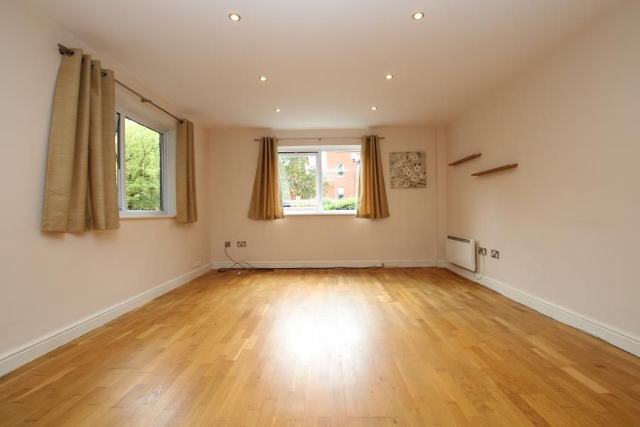 Property photo 2 of 6