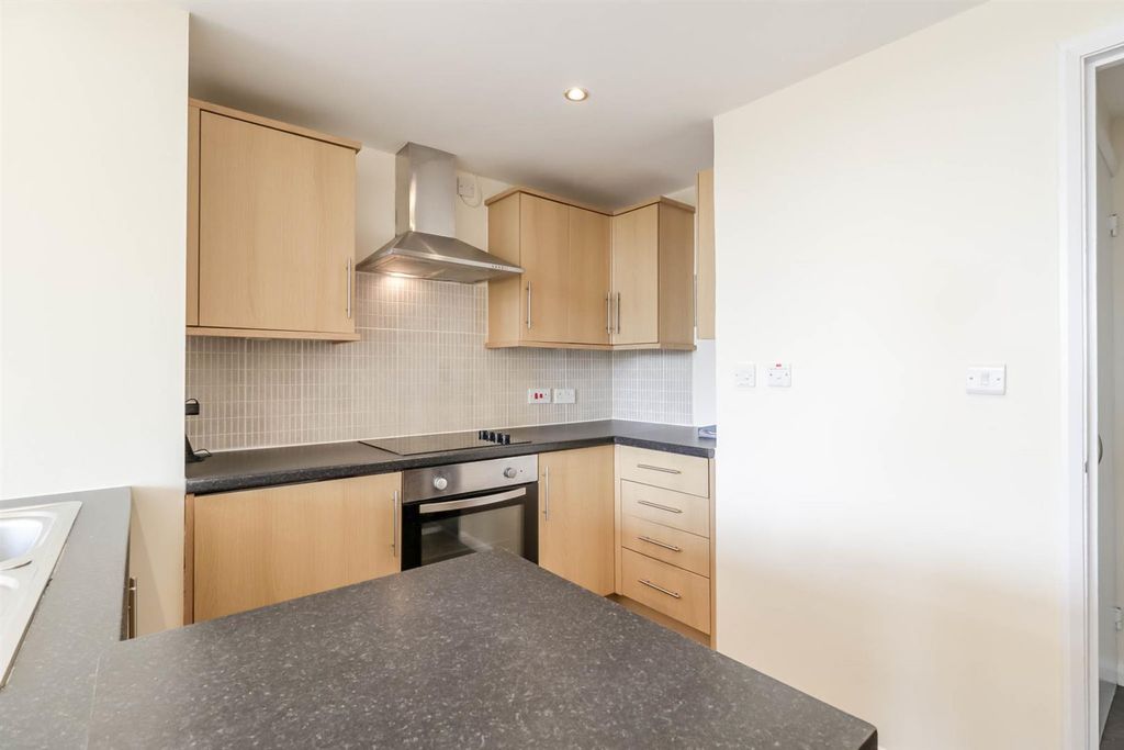 Property photo 3 of 11 Kitchen A.Jpg