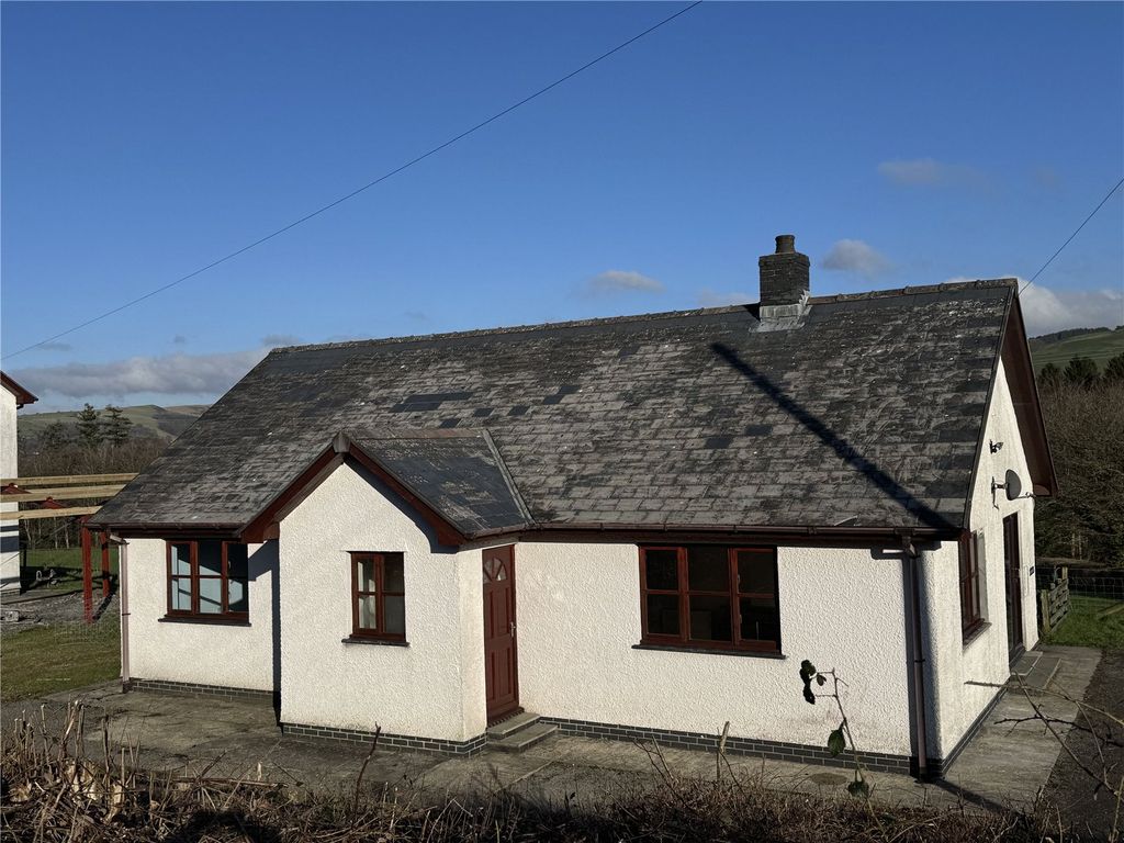 Property photo 1 of 8 Picture No. 12