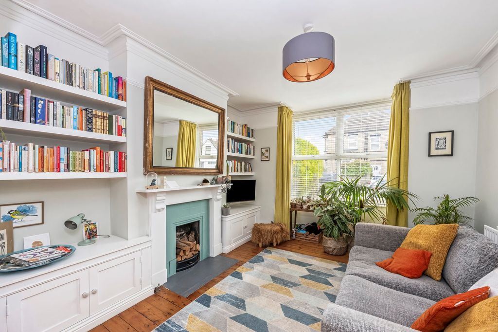 Property photo 3 of 21