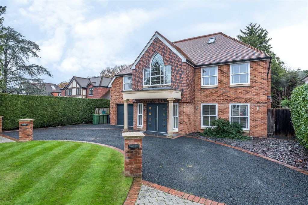 Property photo 1 of 44 Picture No. 32