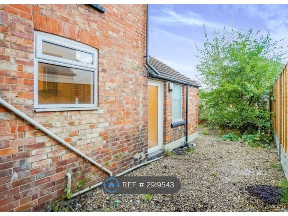 Property photo 1 of 5