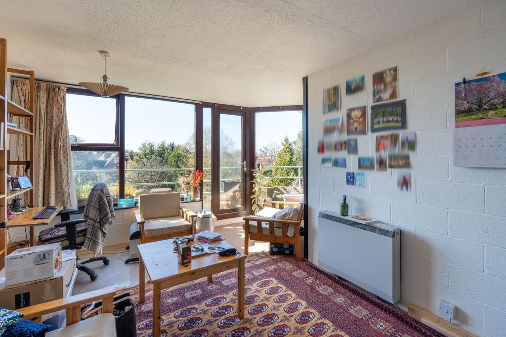 Property photo 2 of 9 Reception