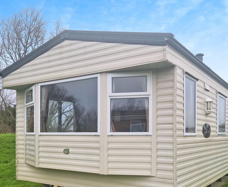 Property photo 1 of 5 Willerby Rio Gold