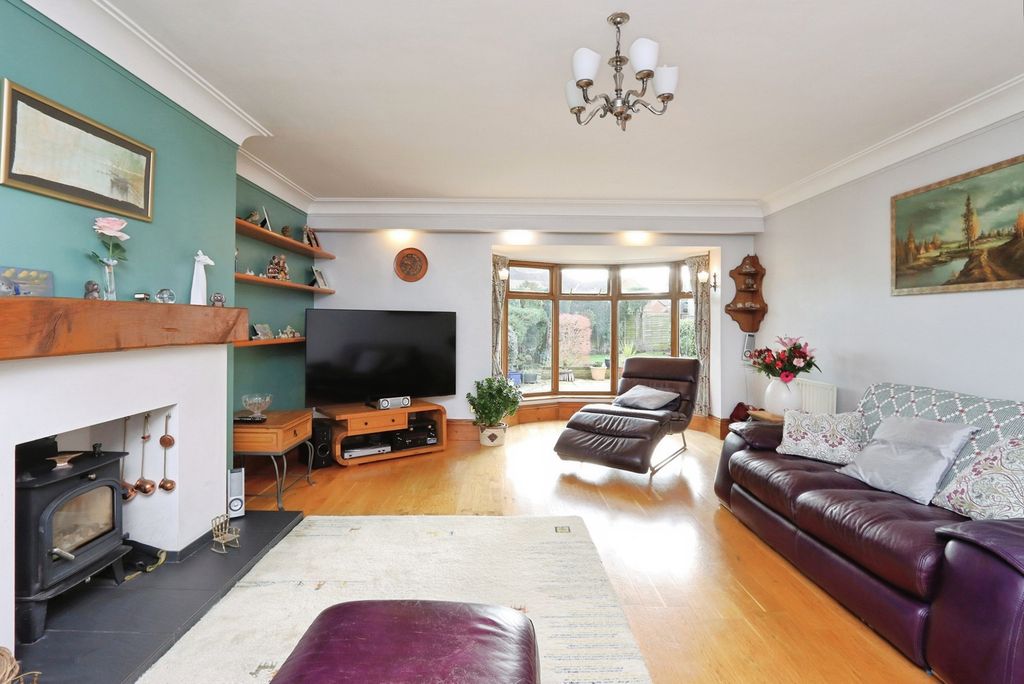 Property photo 3 of 27 Pbox-Img.Jpg
