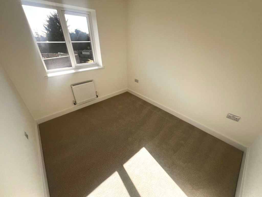 Property photo 3 of 8 Bedroom