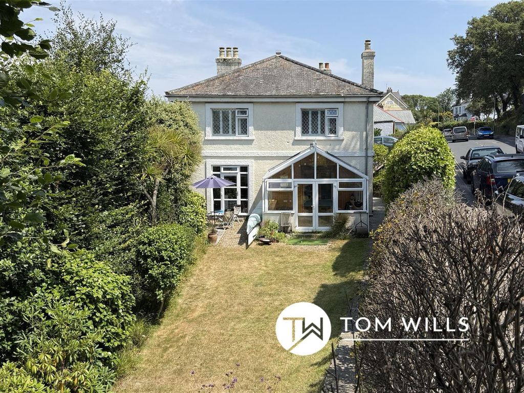 Property photo 1 of 30