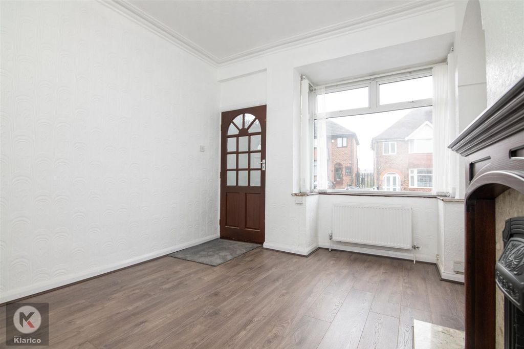 Property photo 3 of 13 Westonlane-19.Jpg