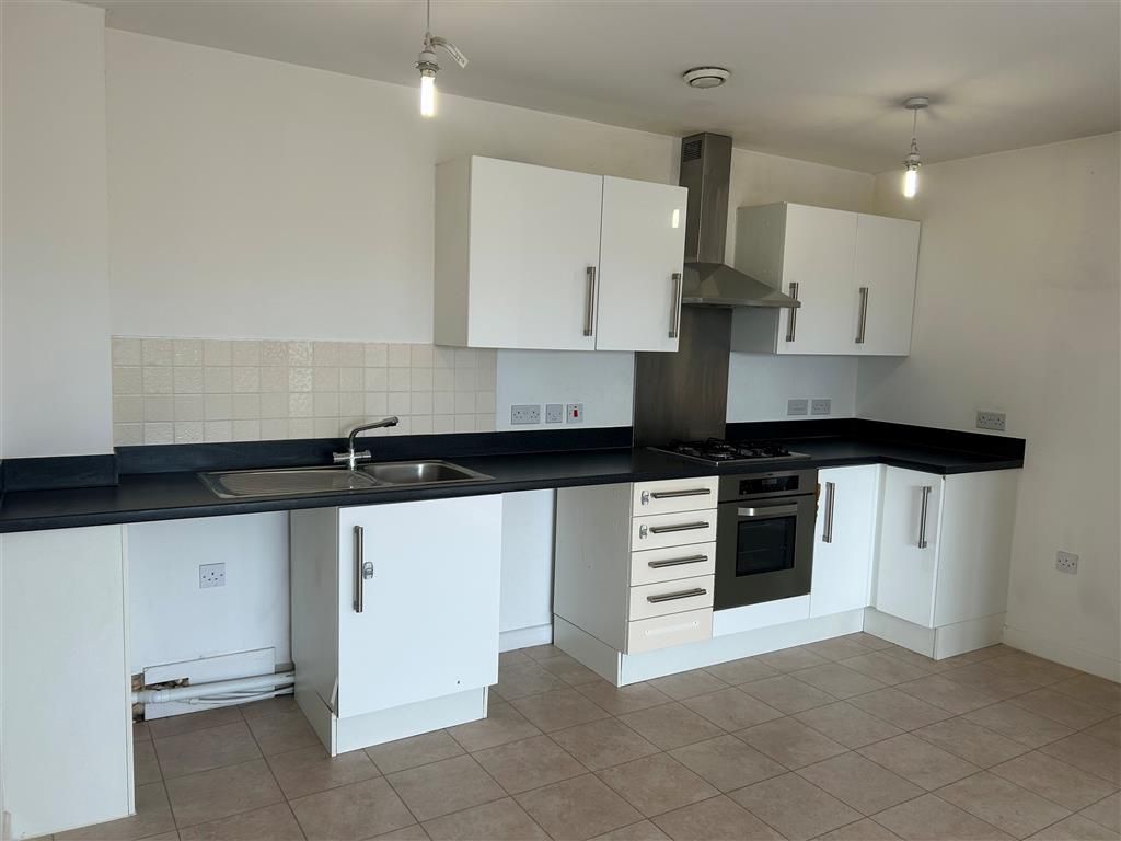 Property photo 3 of 7 Kitchen