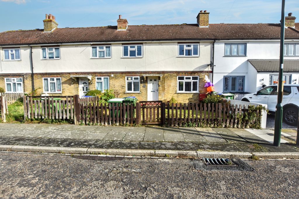 Property photo 1 of 18 15 Coote Road, Bexleyheath, Da7 4Pr