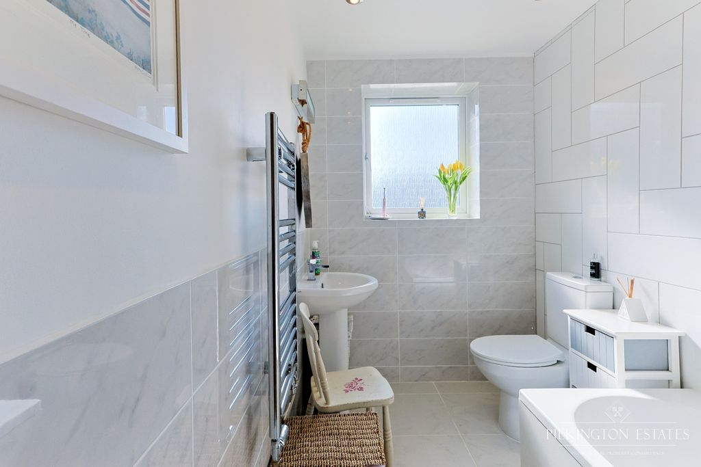 Additional image 7 of 2 bed flat for saleStation Road, Looe PL13