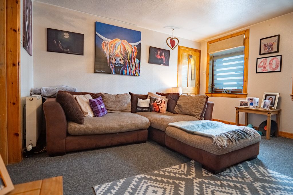 Property photo 2 of 29