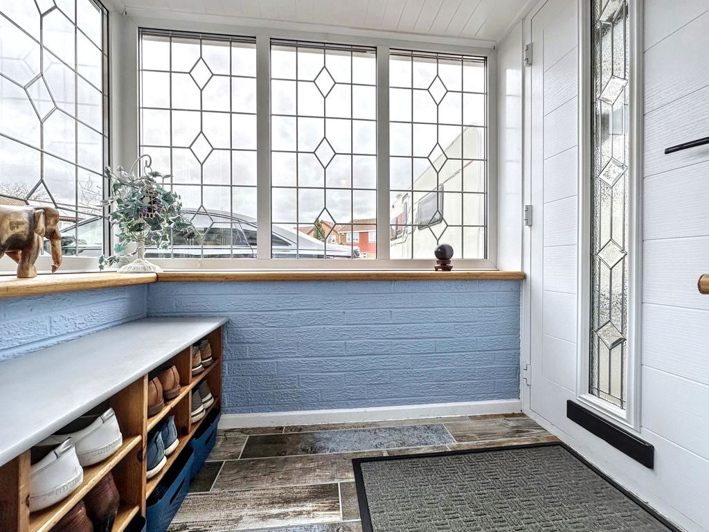 Property photo 3 of 26