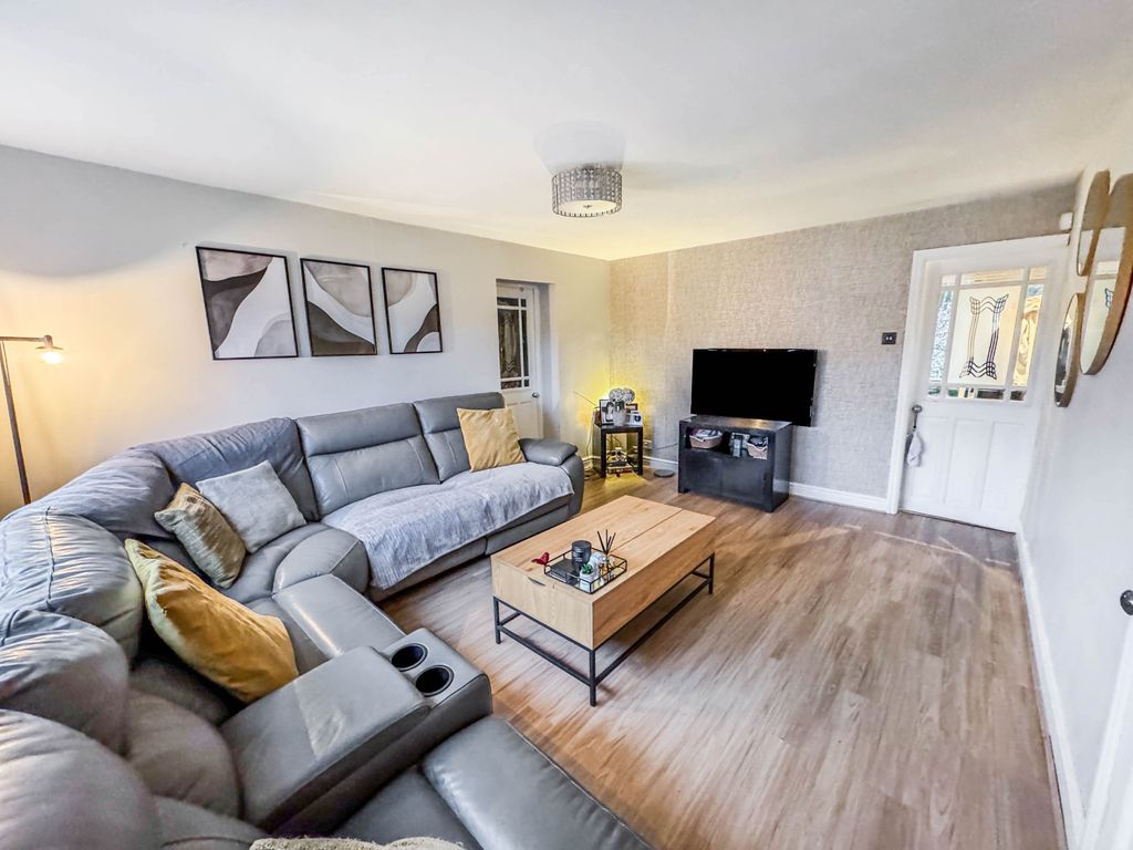 Property photo 3 of 13 Living Room