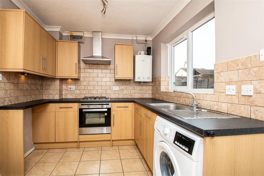 Property photo 2 of 8 71Cor_1.Jpg