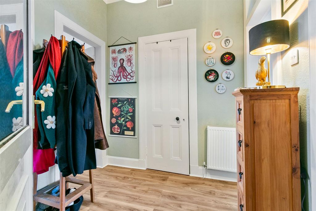 Additional image 18 of 2 bed flat for saleGlasgow Road, Dumbarton G82