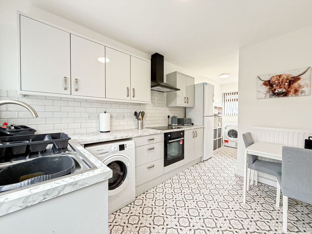 Property photo 2 of 15 Photo 15