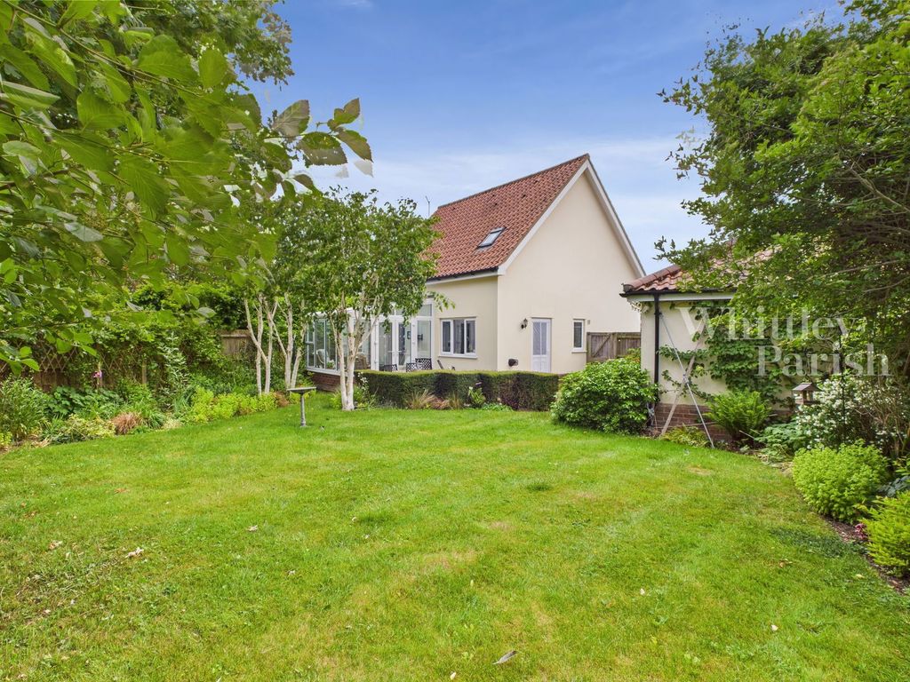 Property photo 3 of 24