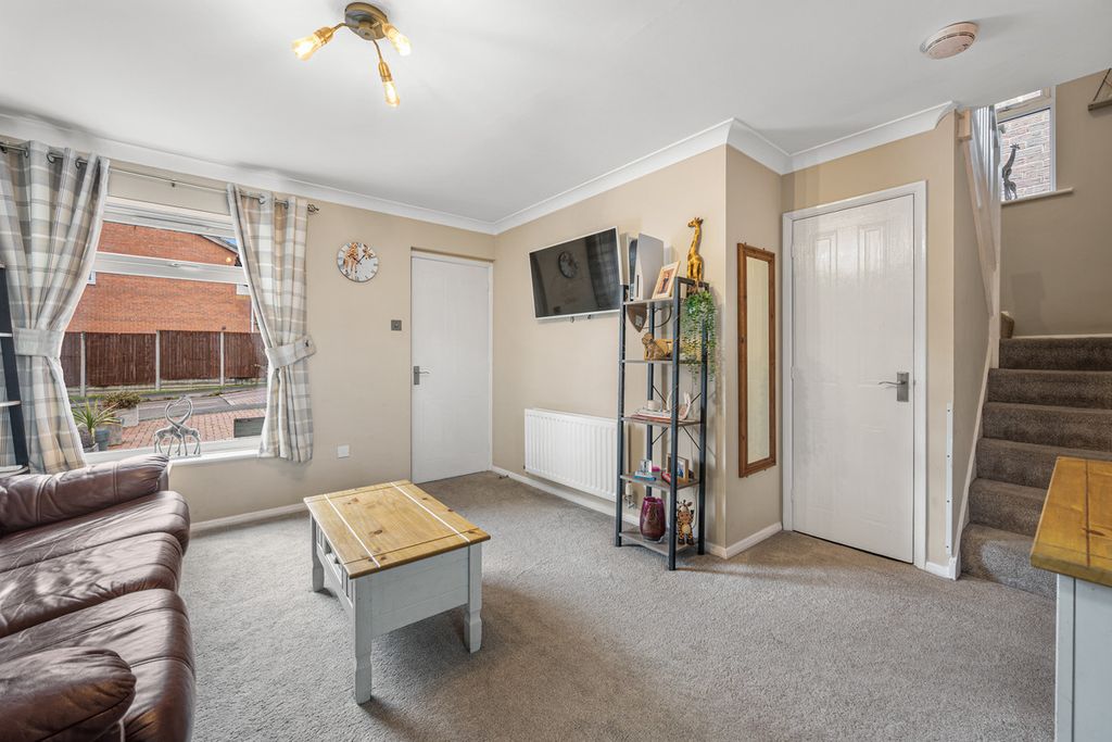 Property photo 3 of 26