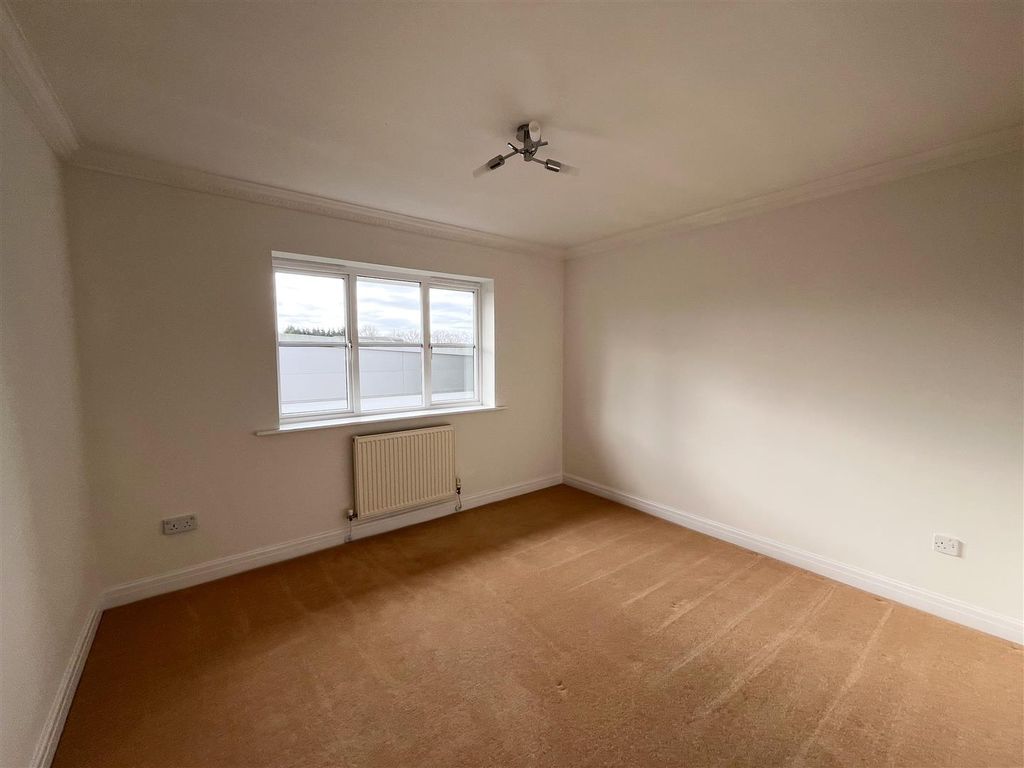 Additional image 6 of 2 bed flat to rentChamberlain Drive, Wilmslow, Cheshire SK9
