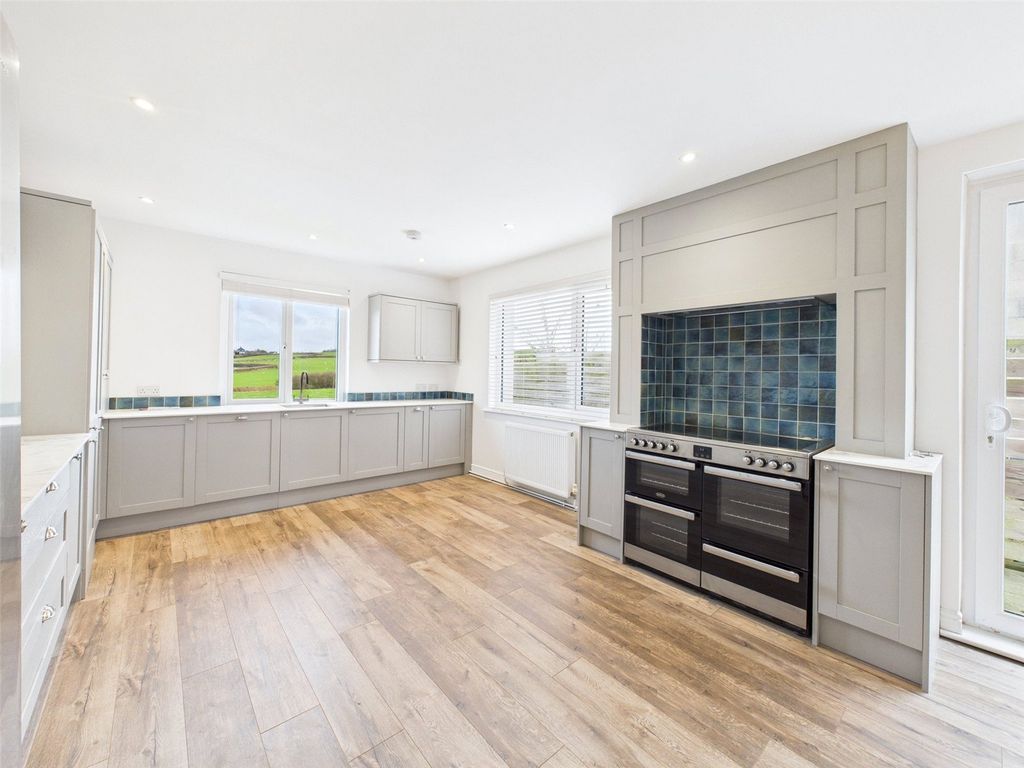 Property photo 3 of 18 Picture No. 45