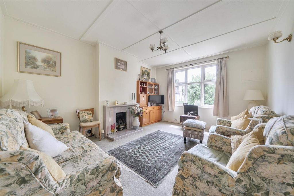 Property photo 2 of 15 1484614-20-6A43Eeea1Dd09.Jpg