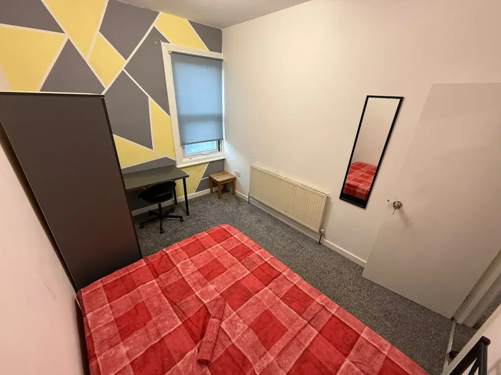 Property photo 3 of 7