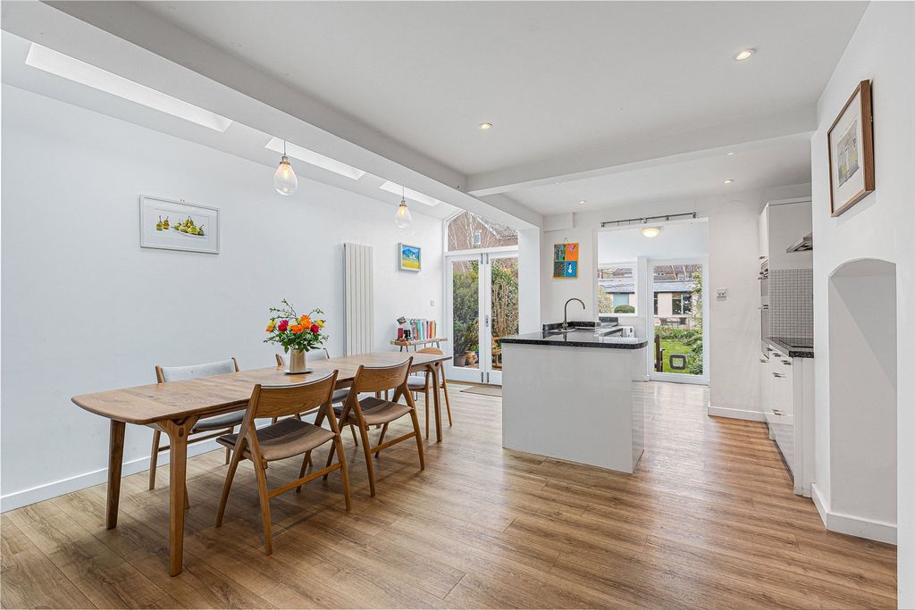 Property photo 3 of 23 Picture No. 21