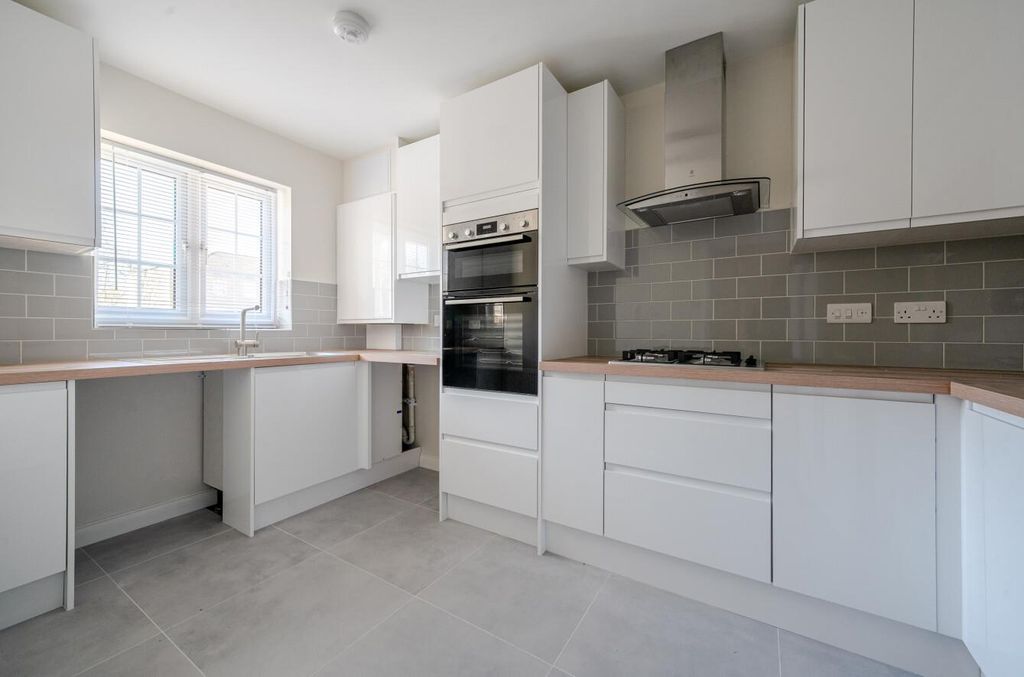 Property photo 2 of 19 1256629 (3).Jpg