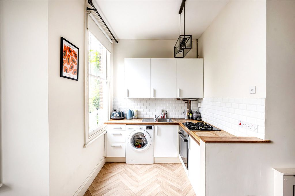 Property photo 3 of 10 Picture No. 22