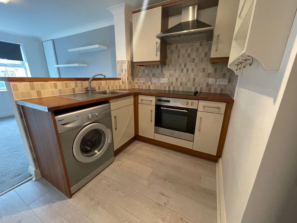 Property photo 3 of 12 Living Room