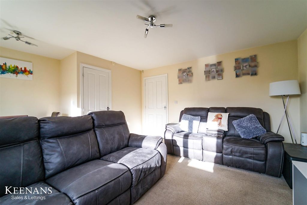Property photo 3 of 16 3.Jpg